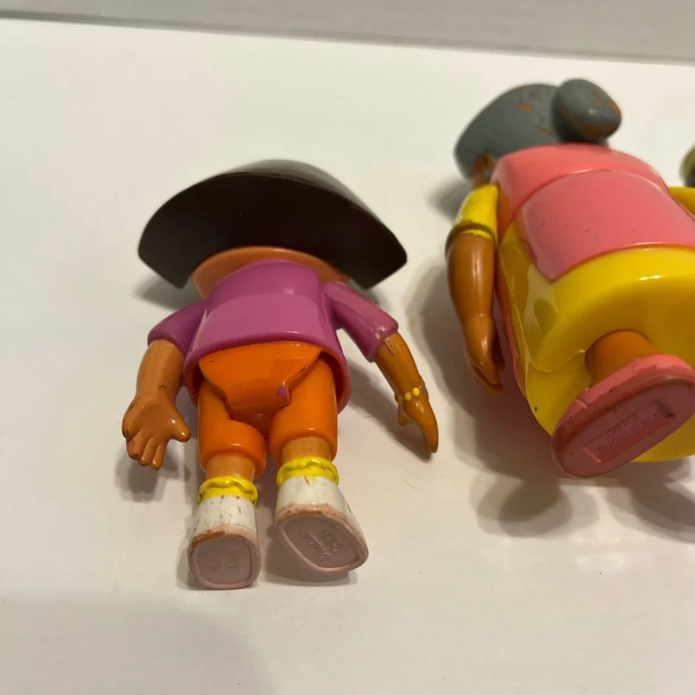 Dora the Explorer dollhouse dolls figures 4 piece people lot replacement dolls